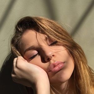 Meet your Posher, Hailey